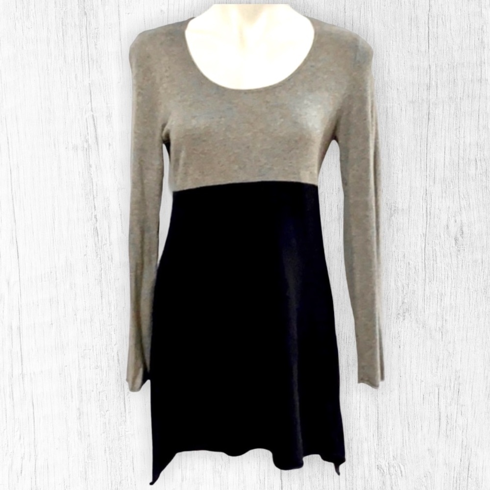 Black and Gray Long Sleeve Tunic